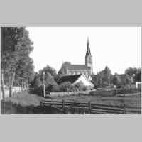 071-0142 Paterswalde, Kirche und Dorfteil vor 1945.jpg